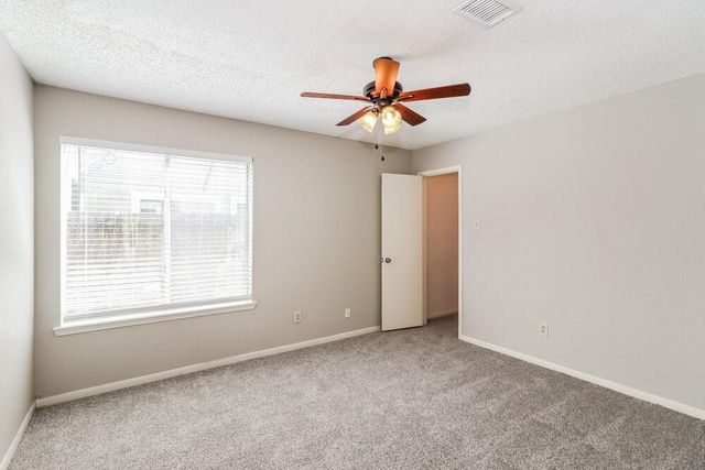 12723 Ashford Knoll Drive, Houston, TX 77082