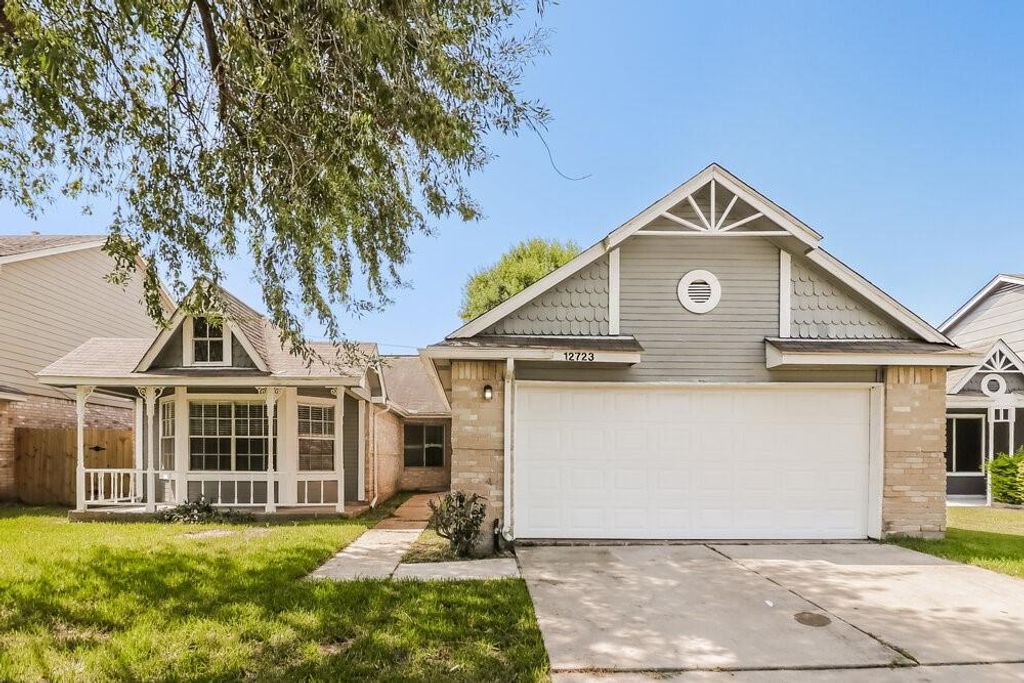 12723 Ashford Knoll Drive, Houston, TX 77082