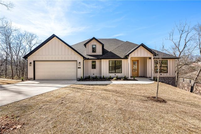 1 Skye Lane, Bella Vista, AR 72715