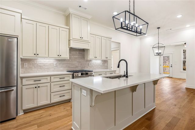 1 Skye Lane, Bella Vista, AR 72715