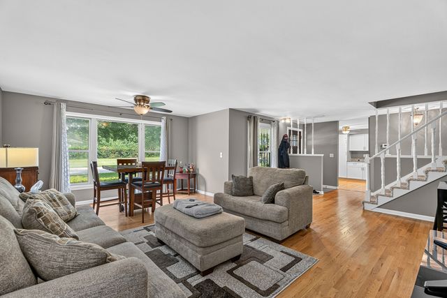 818 Bonnie Lane, Peotone, IL 60468