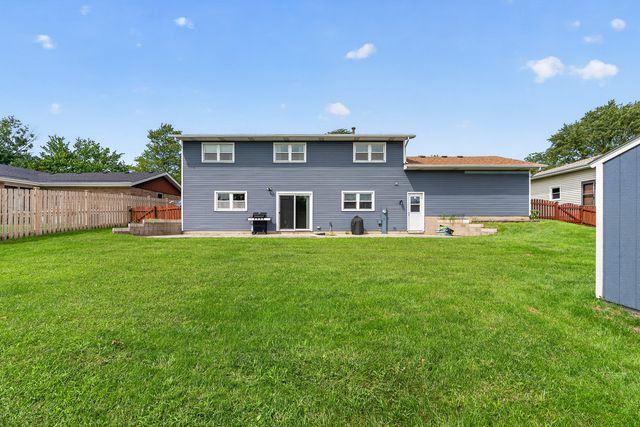 818 Bonnie Lane, Peotone, IL 60468