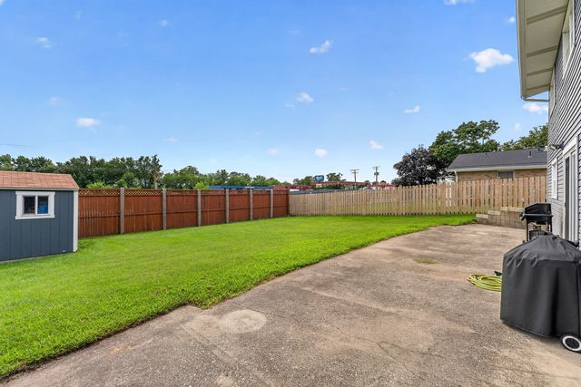 818 Bonnie Lane, Peotone, IL 60468