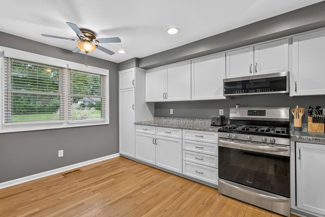 818 Bonnie Lane, Peotone, IL 60468