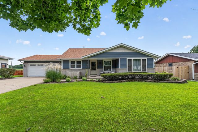 818 Bonnie Lane, Peotone, IL 60468