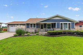 818 Bonnie Lane, Peotone, IL 60468