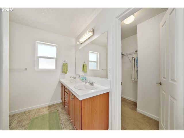 4455 MOONDANCER Ln, Tillamook, OR 97141