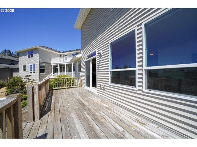 4455 MOONDANCER Ln, Tillamook, OR 97141