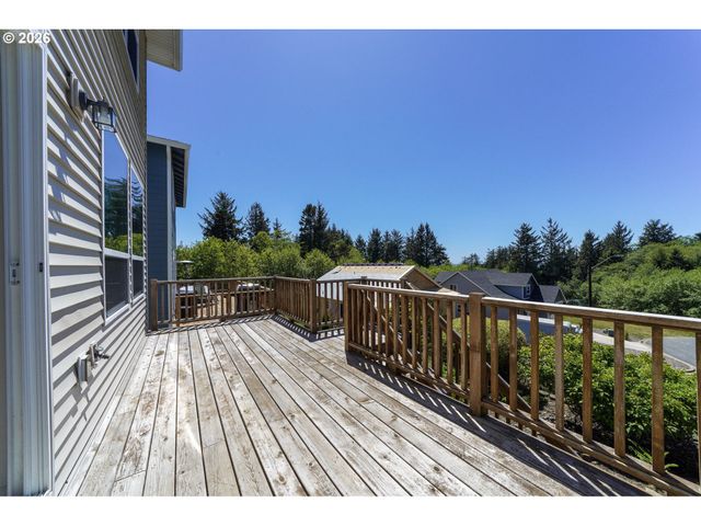 4455 MOONDANCER Ln, Tillamook, OR 97141