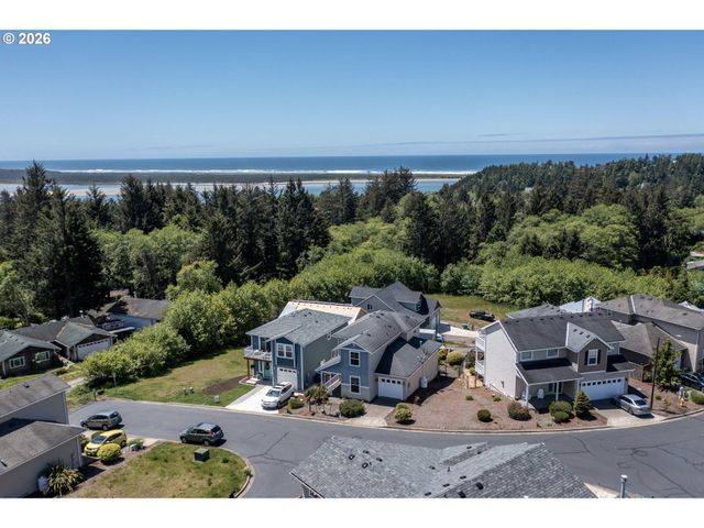 4455 MOONDANCER Ln, Tillamook, OR 97141