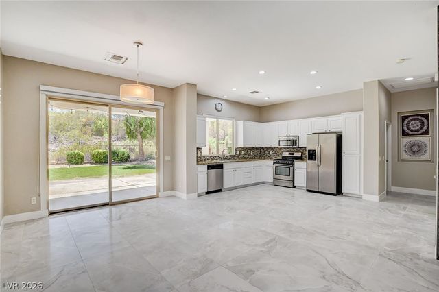 14 Emerald Dunes Circle, Henderson, NV 89052