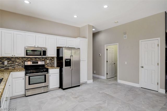 14 Emerald Dunes Circle, Henderson, NV 89052