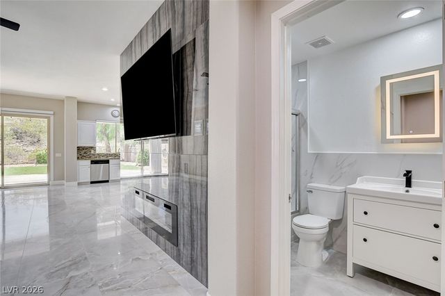 14 Emerald Dunes Circle, Henderson, NV 89052