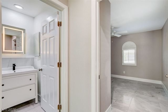 14 Emerald Dunes Circle, Henderson, NV 89052