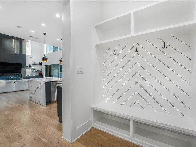 2327 Meadowvale NE Drive, Atlanta, GA 30345