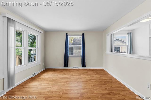 6430 Cloverton Drive, Waterford, MI 48329