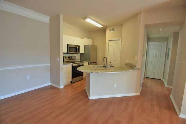 5122 NORTHRIDGE ROAD 202, Sarasota, FL 34238