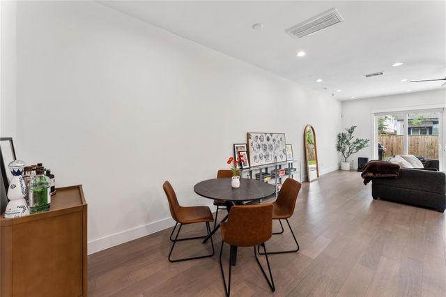 820 E 24th Street, Houston, TX 77009