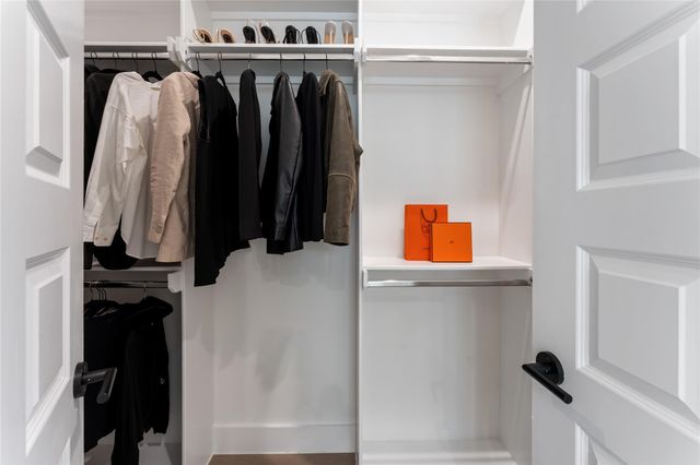 820 E 24th Street, Houston, TX 77009