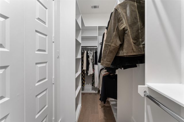 820 E 24th Street, Houston, TX 77009