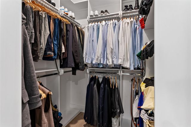 820 E 24th Street, Houston, TX 77009