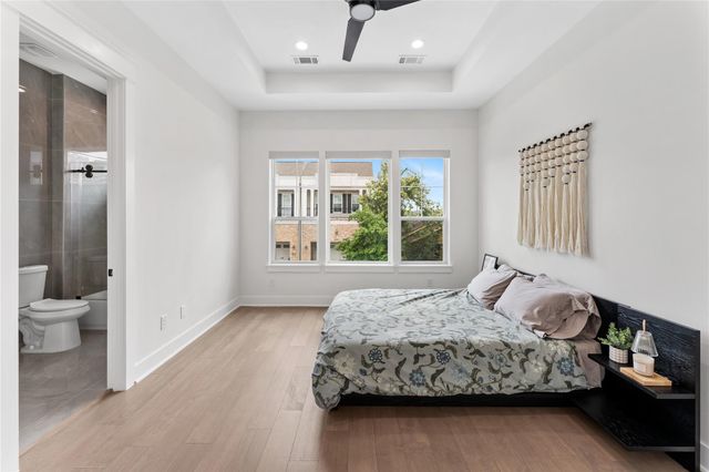 820 E 24th Street, Houston, TX 77009