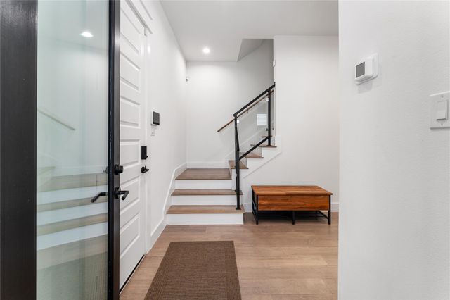 820 E 24th Street, Houston, TX 77009