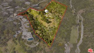 1406 N Kenter Avenue, Los Angeles, CA 90049