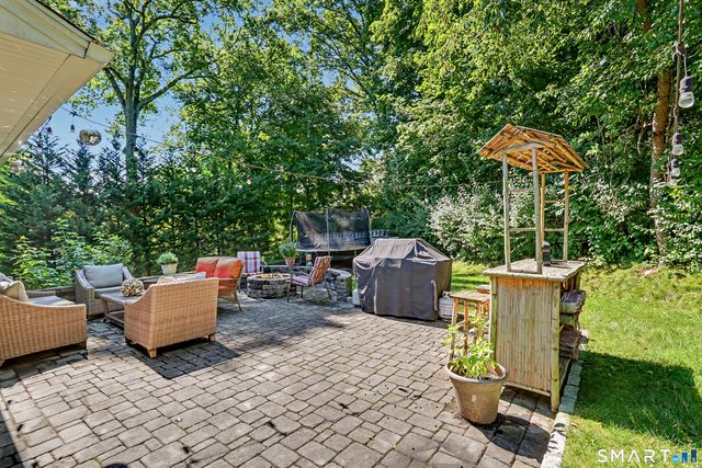 150 Suzanne Circle, Trumbull, CT 06611