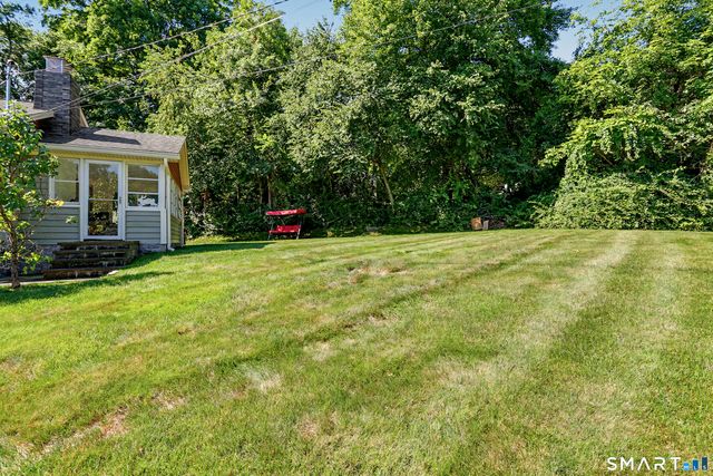 150 Suzanne Circle, Trumbull, CT 06611