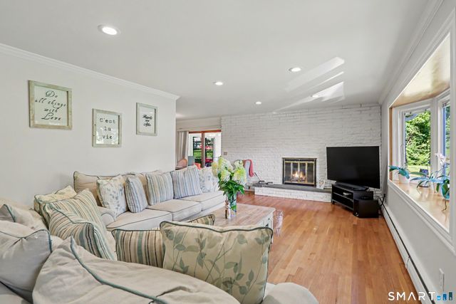 150 Suzanne Circle, Trumbull, CT 06611