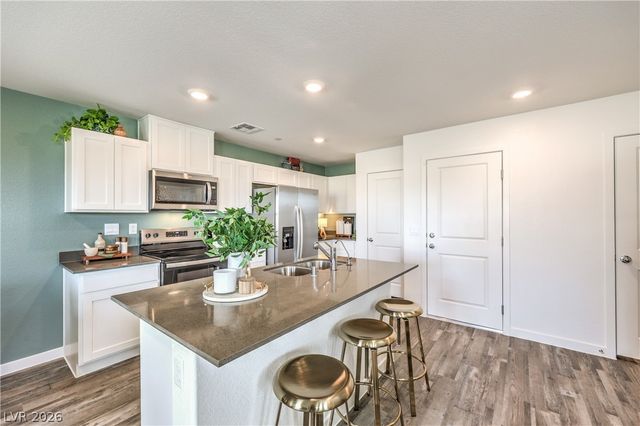 917 Pink Sugarbird Street, Henderson, NV 89011