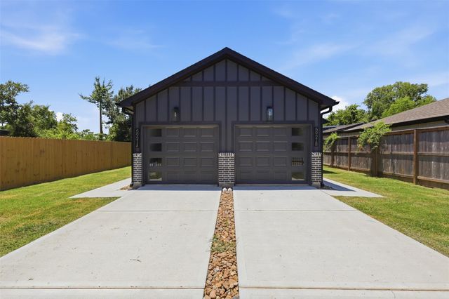 5921 Mountwood Street B, Houston, TX 77091