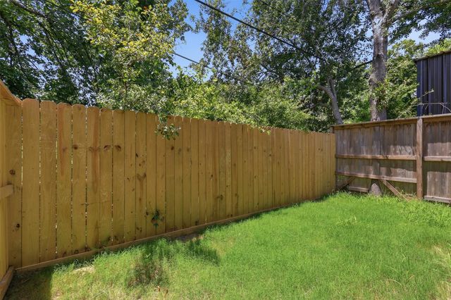 5921 Mountwood Street B, Houston, TX 77091