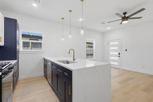 5921 Mountwood Street B, Houston, TX 77091