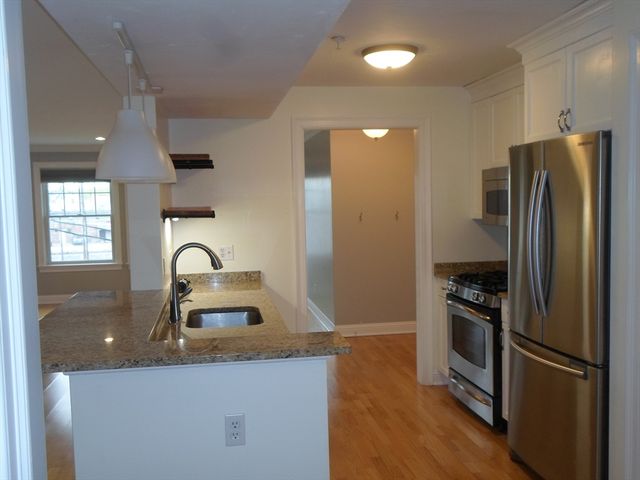 10 Porter Street H, Stoughton, MA 02072
