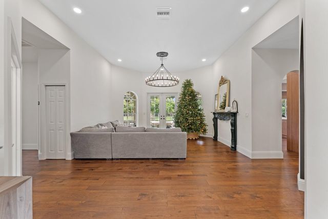 1100 SW 21st Avenue, Boca Raton, FL 33486