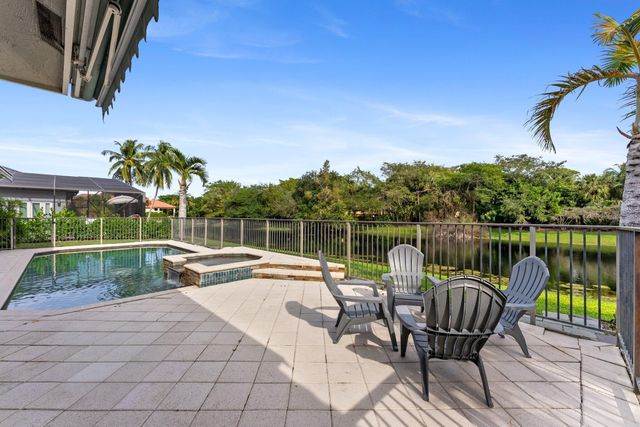 1100 SW 21st Avenue, Boca Raton, FL 33486