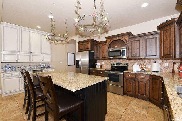 915 FREMONT RD, Bountiful, UT 84010