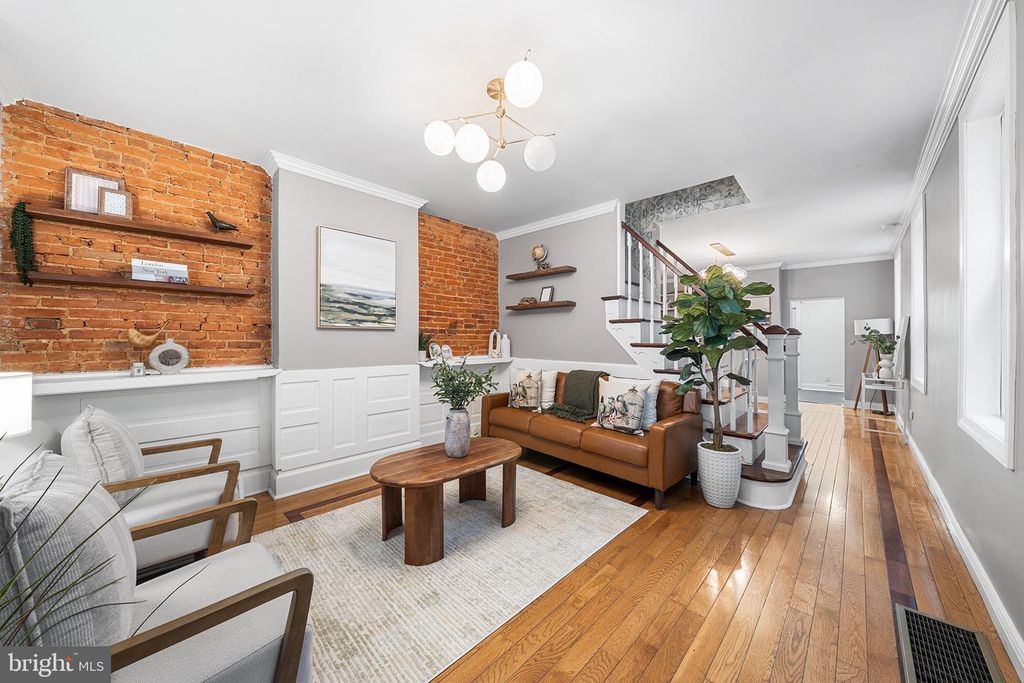 532 BELGRADE ST, PHILADELPHIA, PA 19125 — photo 3