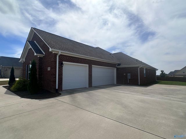 27932 Moss Creek Drive, Madison, AL 35756