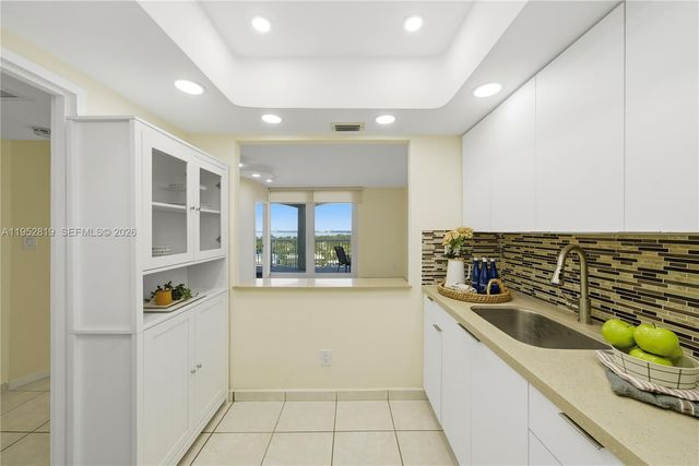 5401 Collins Ave 1129, Miami Beach, FL 33140