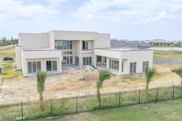 4816 Town Lake Drive, Mcallen, TX 78504