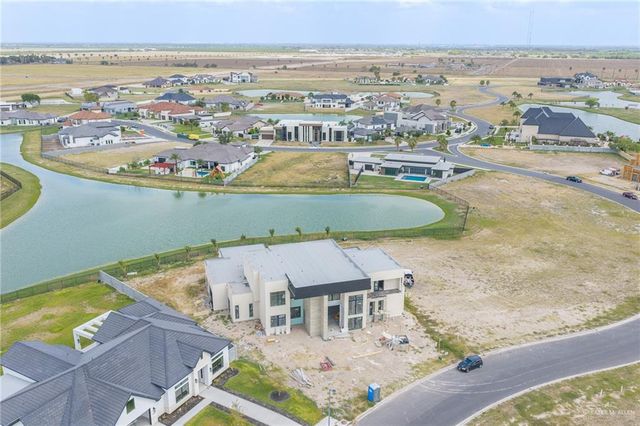 4816 Town Lake Drive, Mcallen, TX 78504