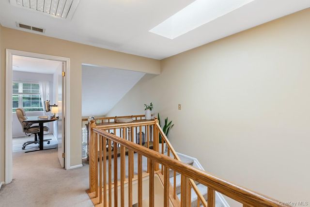 75 Fox Court, Manorville, NY 11949