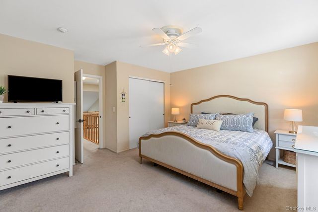 75 Fox Court, Manorville, NY 11949