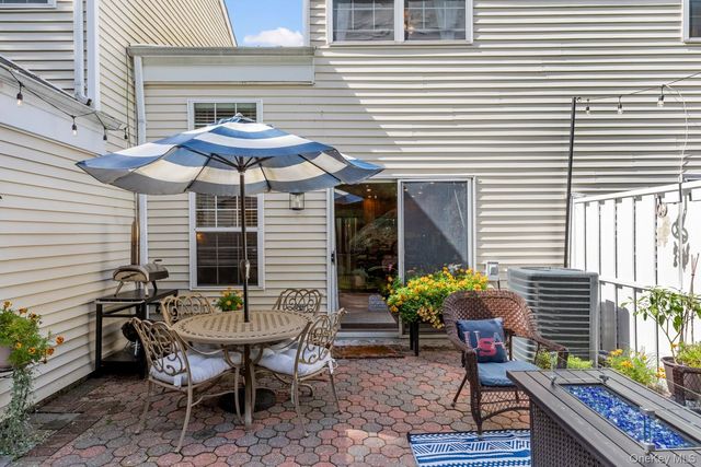 75 Fox Court, Manorville, NY 11949