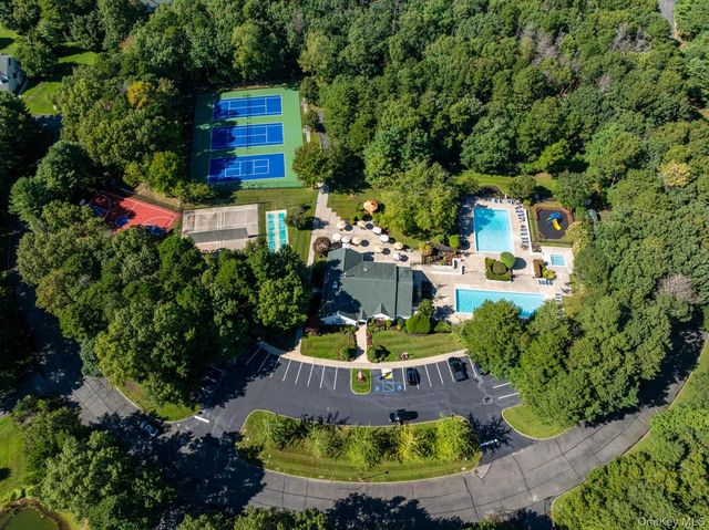 75 Fox Court, Manorville, NY 11949