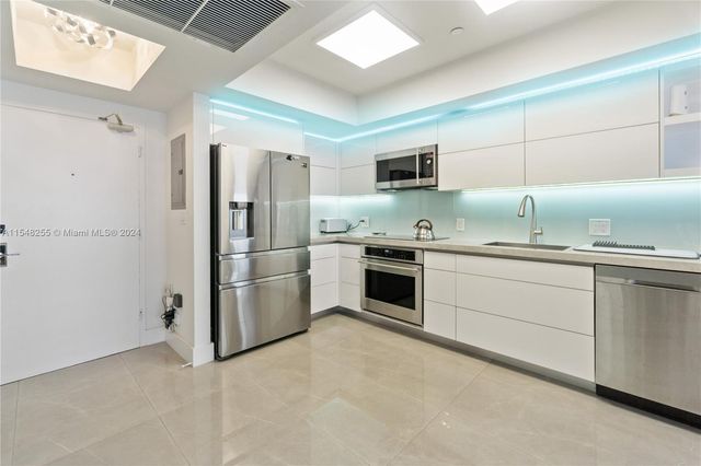 100 Lincoln Rd 1602, Miami Beach, FL 33139