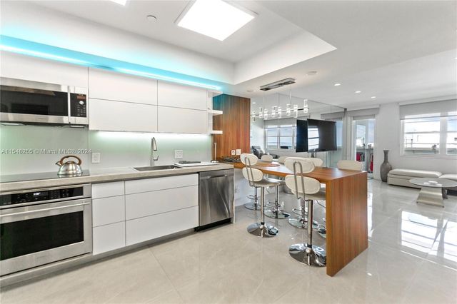 100 Lincoln Rd 1602, Miami Beach, FL 33139